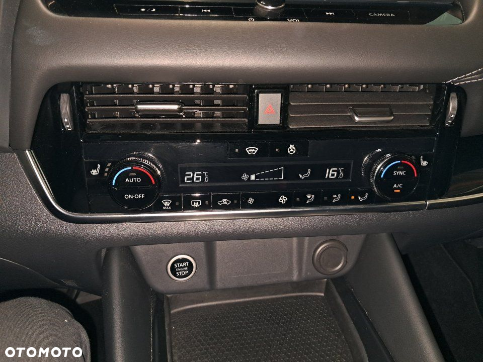 Nissan Qashqai - 12
