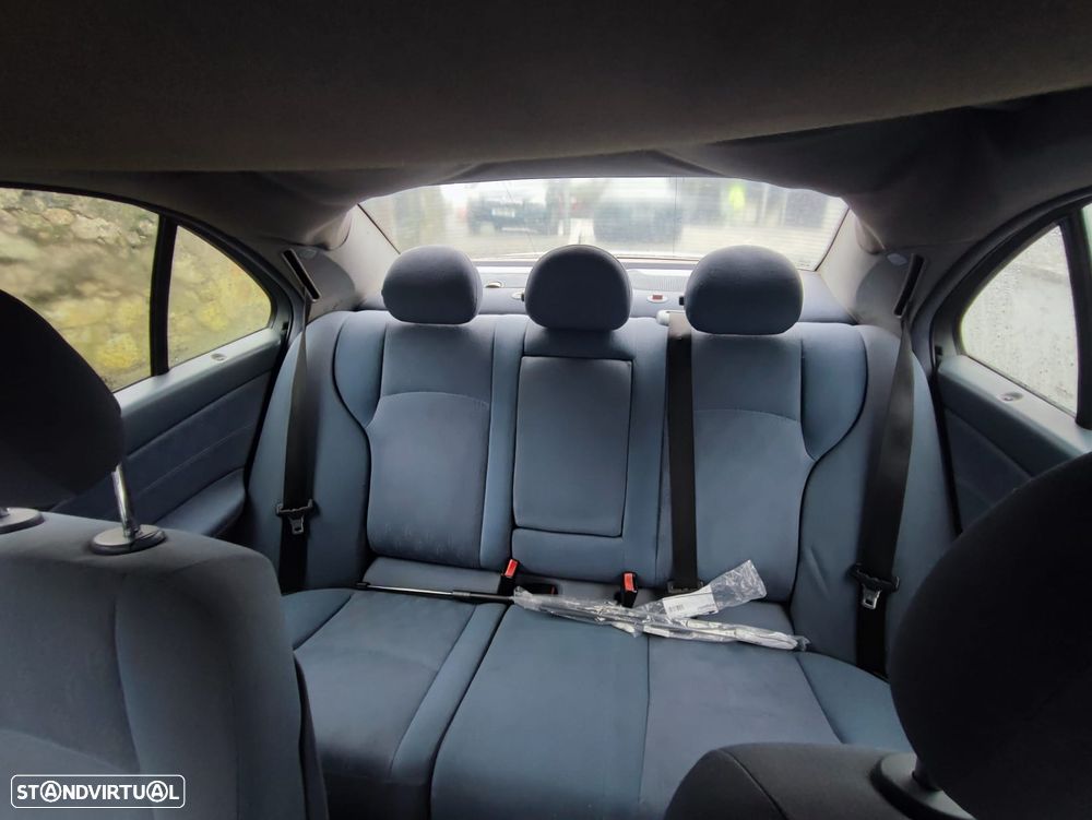 Mercedes-Benz C 200 - 6