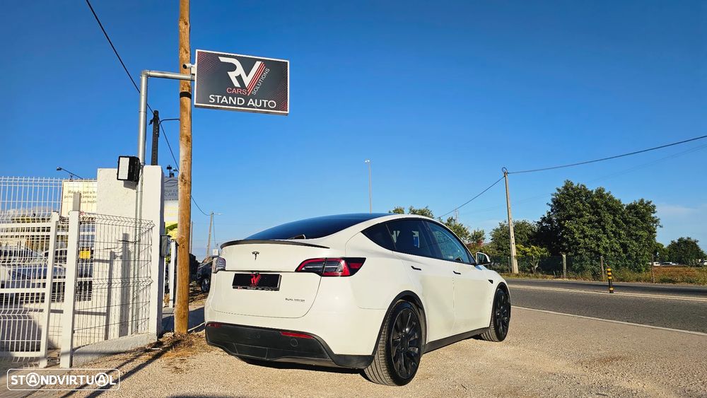 Tesla Model Y Performance Dual Motor AWD - 23