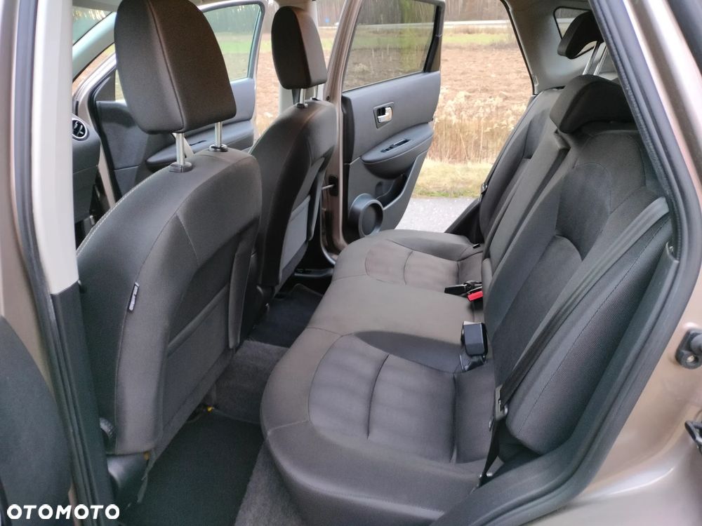 Nissan Qashqai 2.0 Acenta Pack - 24