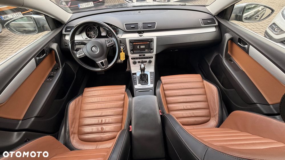 Volkswagen Passat Alltrack - 19