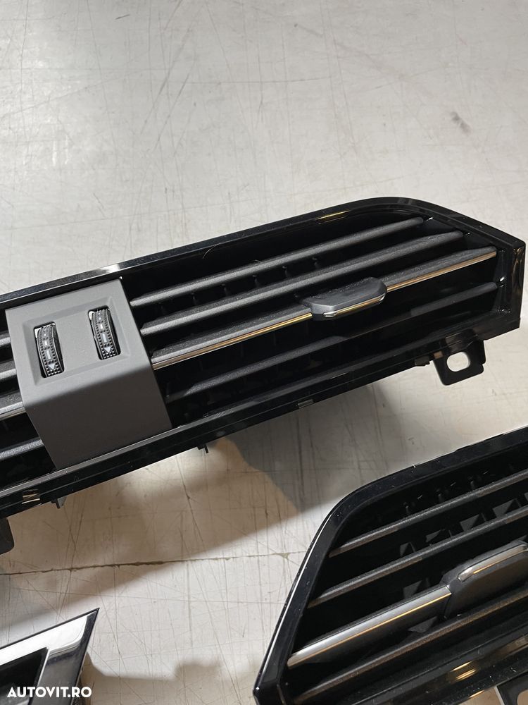 Grile aerisire Audi Q3 - 5