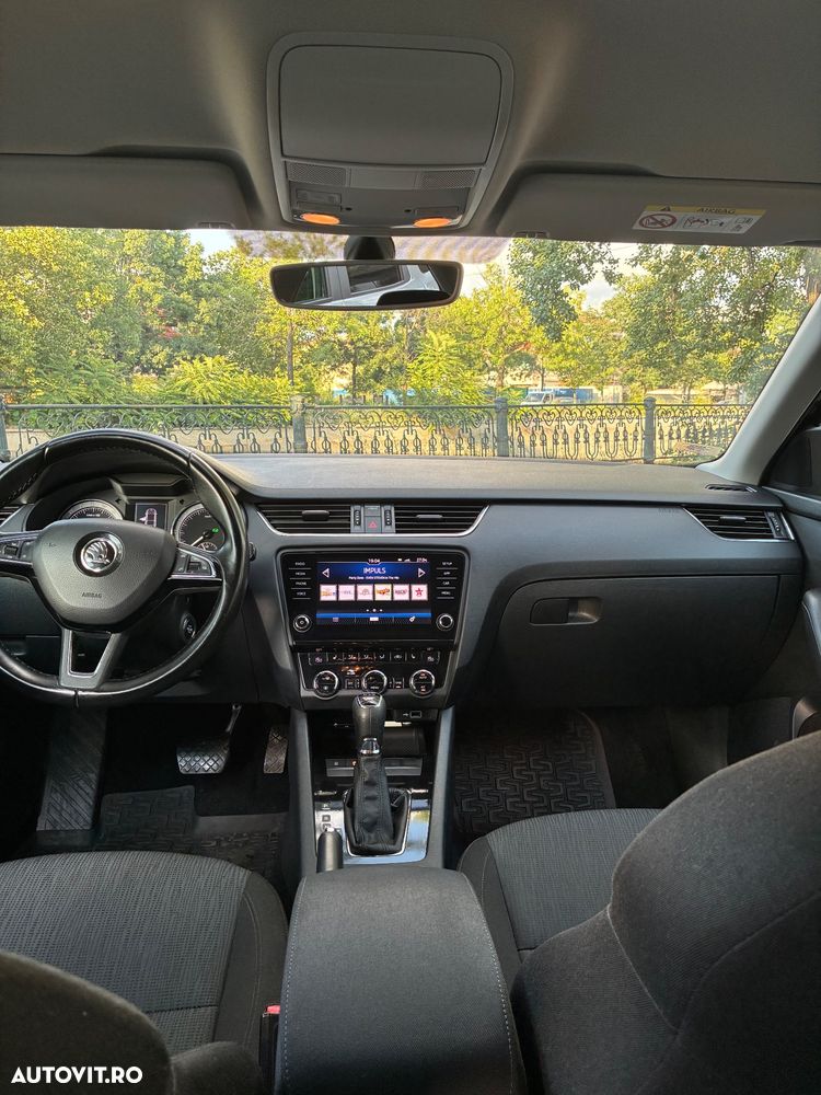 Skoda Octavia 1.6 TDI DSG Style - 3