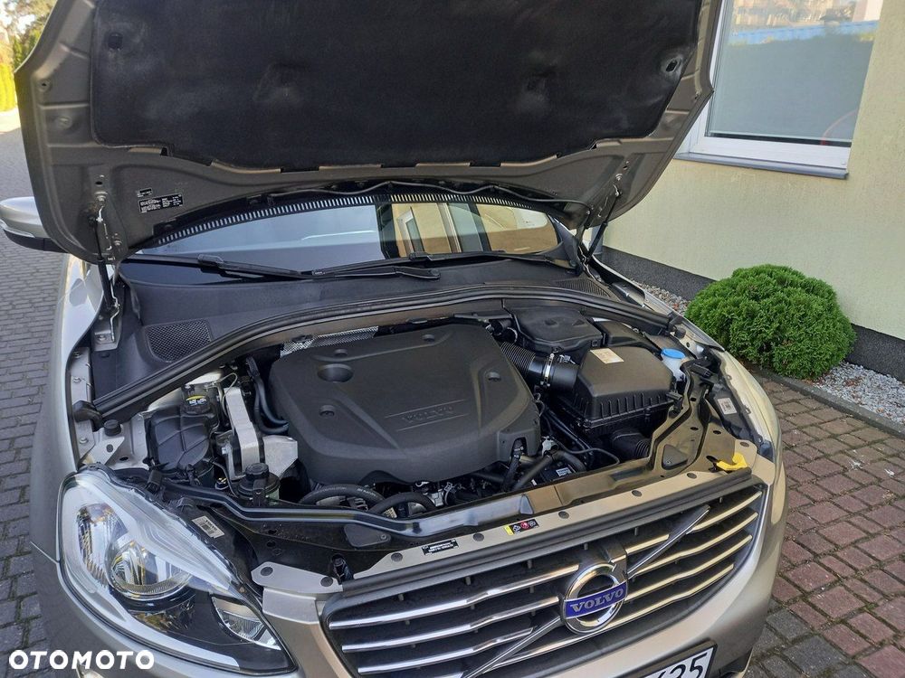 Volvo XC 60 D3 Geartronic Momentum - 17