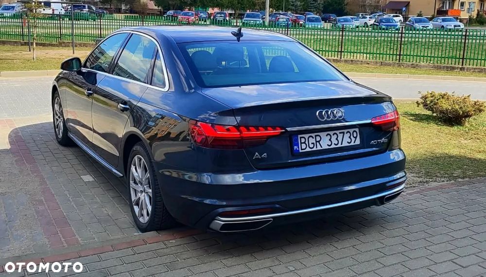 Audi A4 Limousine 40 TFSI S tronic - 10