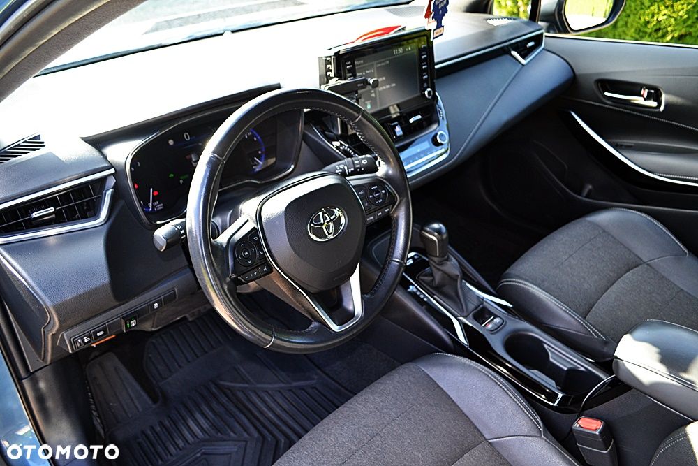 Toyota Corolla - 13