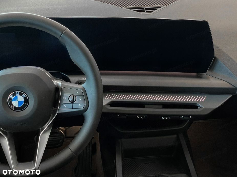 BMW Seria 1 120 mHEV - 9
