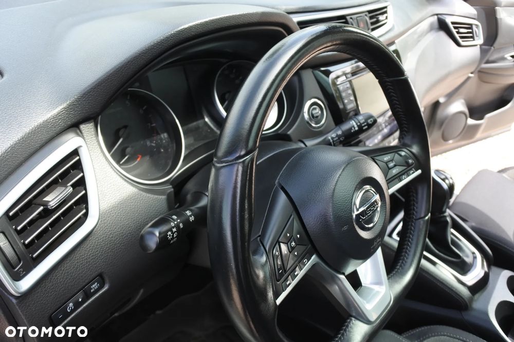 Nissan Qashqai 1.2 DIG-T Xtronic TEKNA - 22