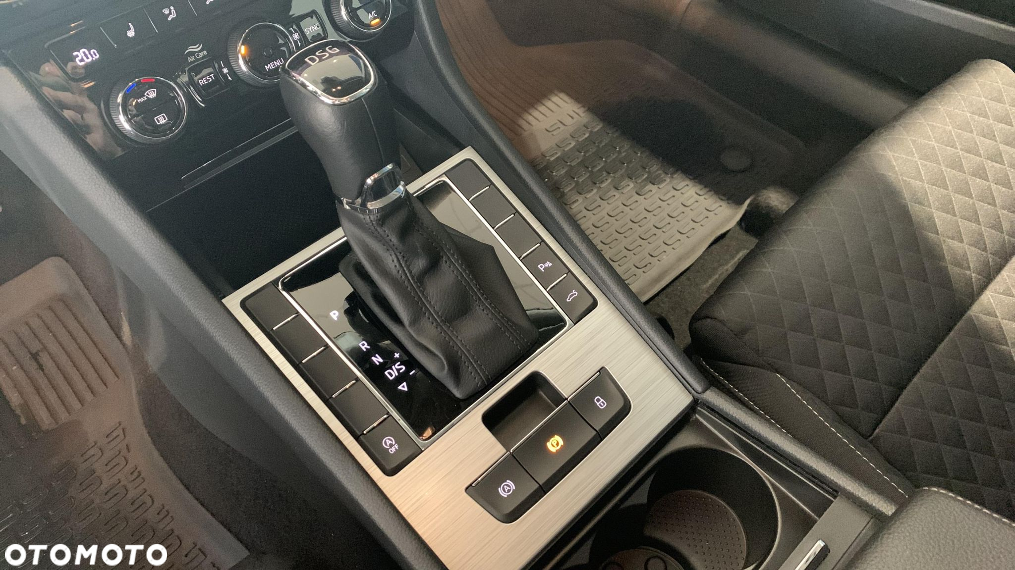 Skoda Superb 1.5 TSI Ambition DSG - 15