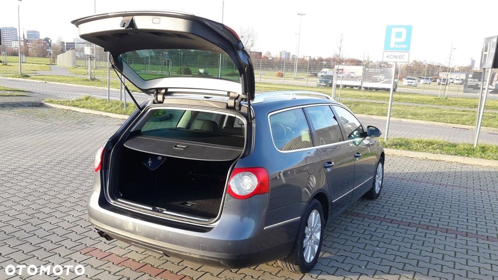 Volkswagen Passat 2.0 TDI DPF Highline - 18