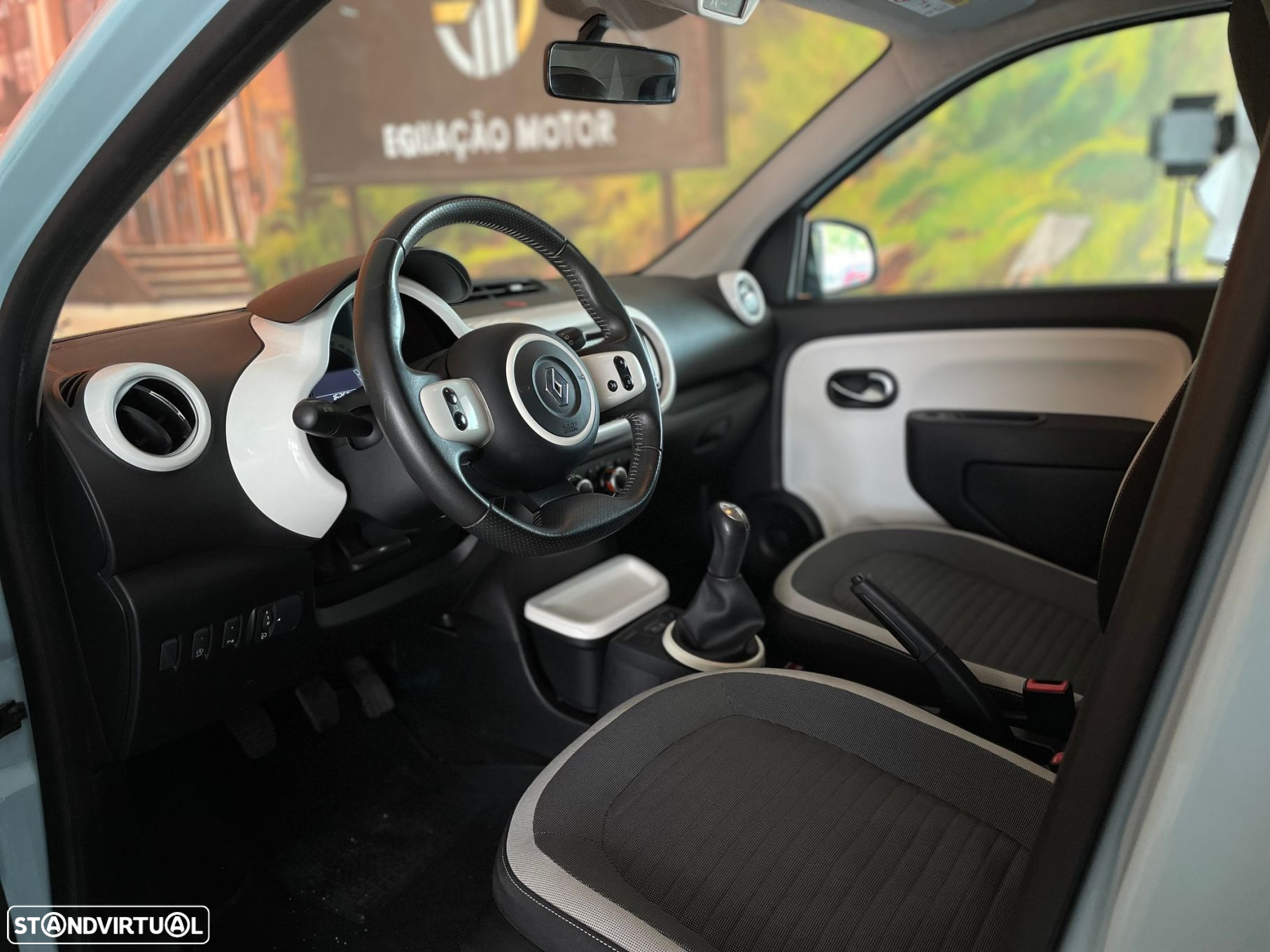 Renault Twingo 1.0 SCe Luxe - 9