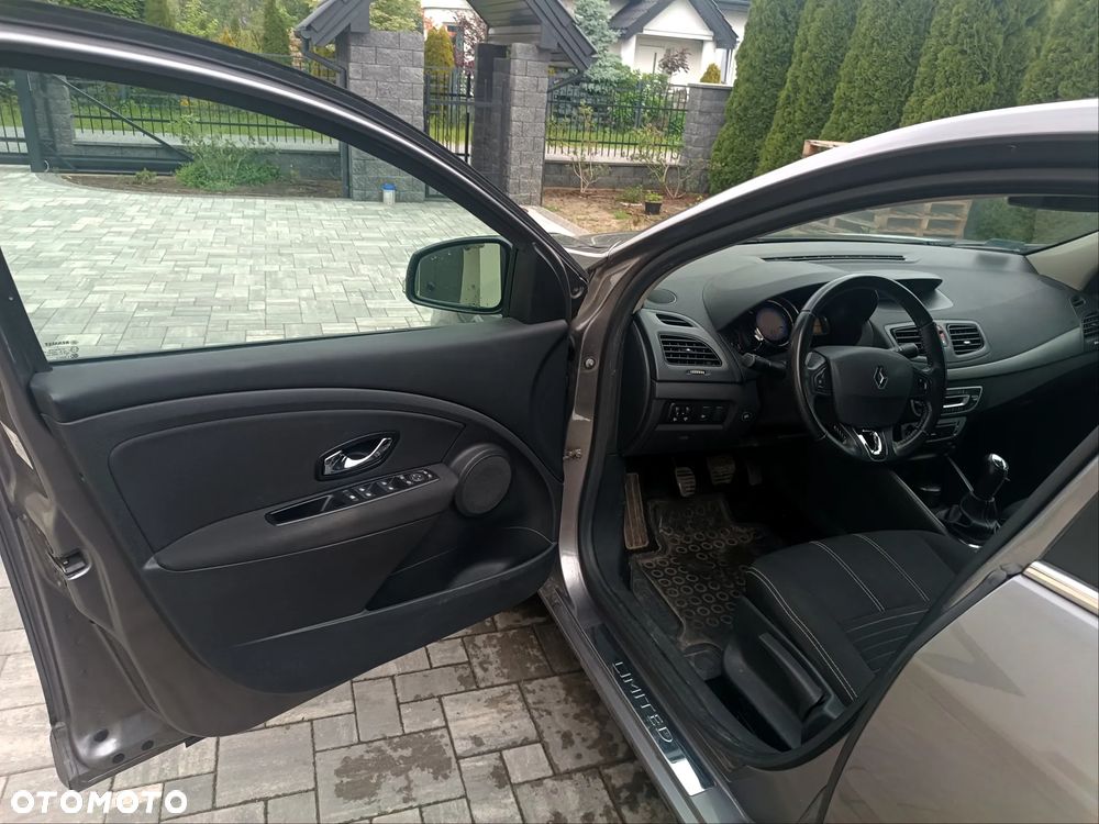 Renault Fluence 1.6 16V Limited - 11