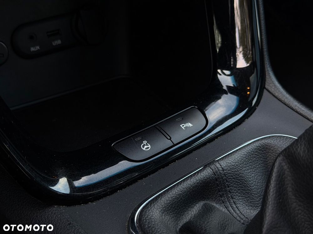 Kia Ceed 1.6 GDI Platinum Edition - 23