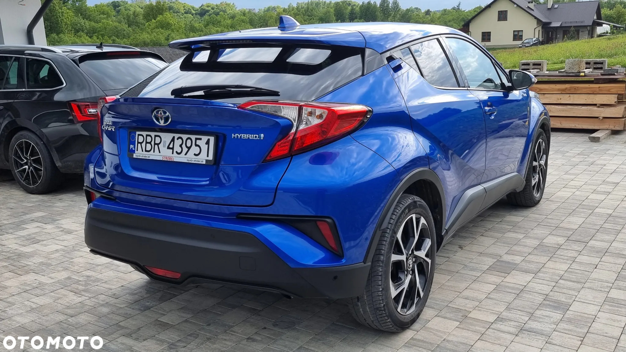 Toyota C-HR 1.8 Hybrid Team Deutschland - 13