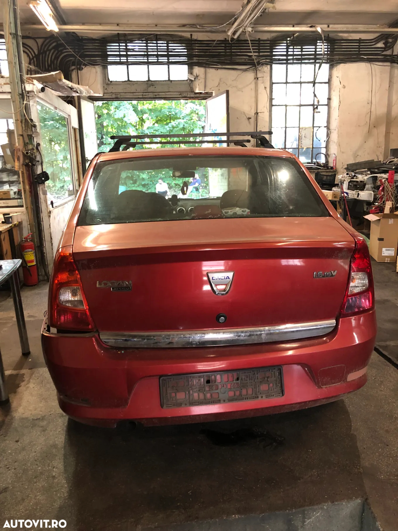 Dezmembrez Dacia Logan 1 PH2 facelift 2011 1.6 16v benzina maro visiniu - 4