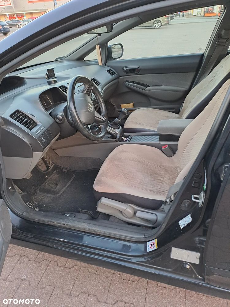 Honda Civic 1.8 Comfort - 12