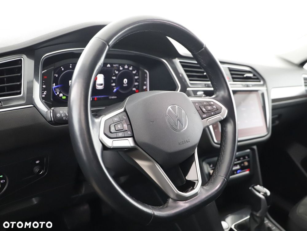 Volkswagen Tiguan Allspace - 8