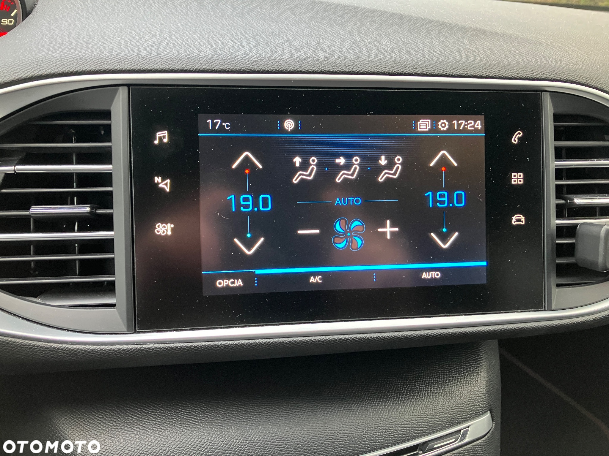 Peugeot 308 2.0 BlueHDi GT S&S EAT8 - 17