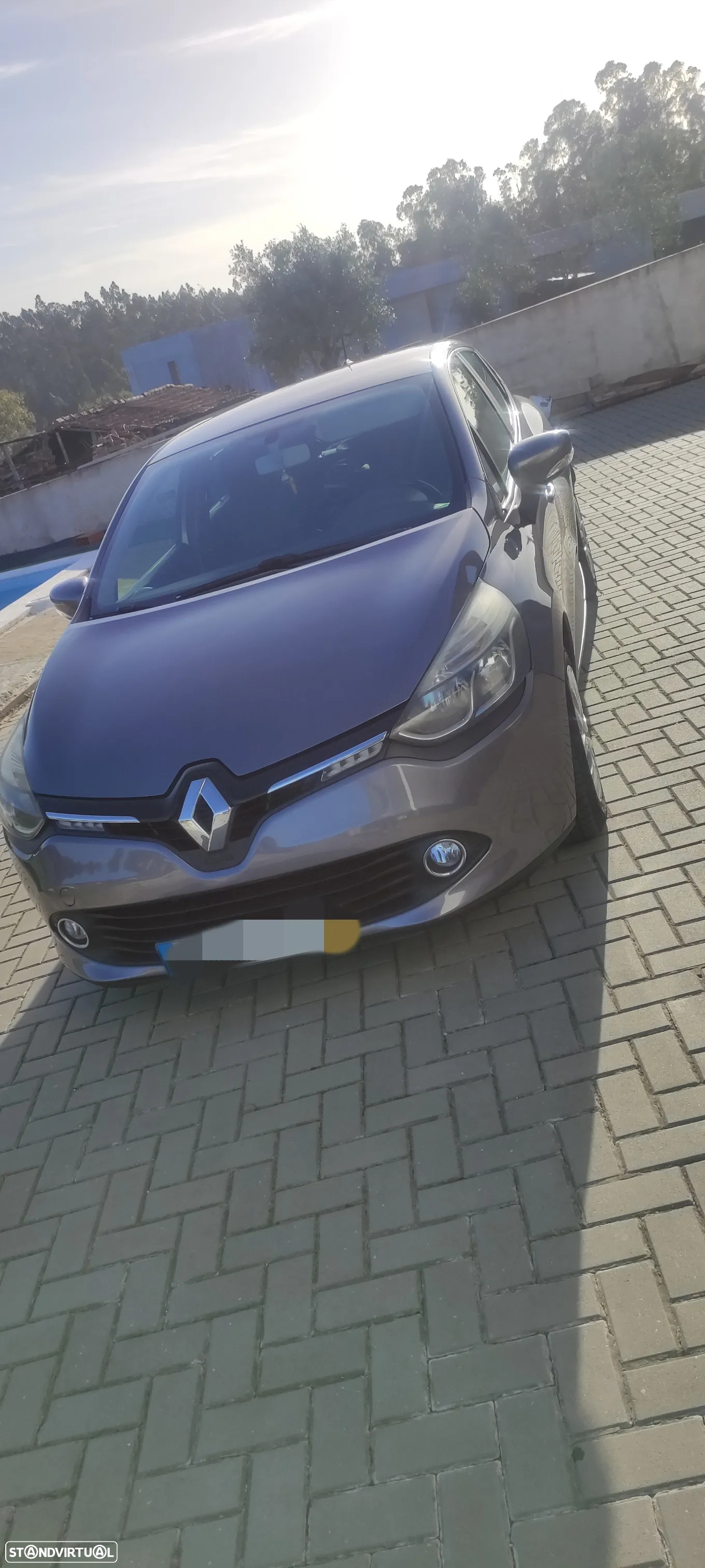Renault Clio 1.5 dCi Initiale Paris EDC - 5