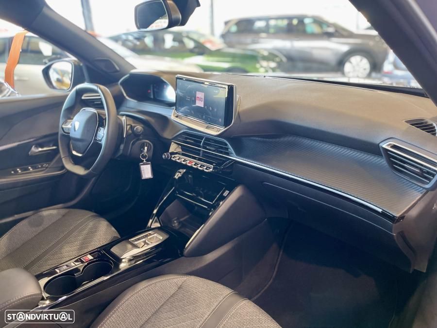 Peugeot 2008 1.2 Hybrid Allure e-DCS6 - 26