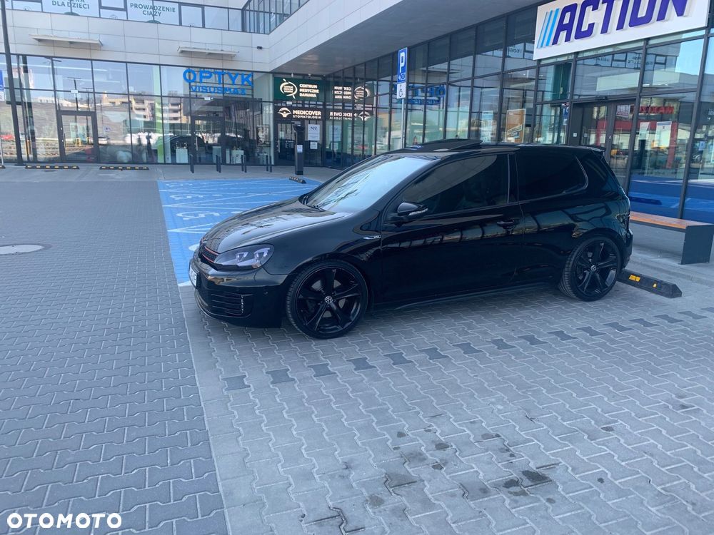 Volkswagen Golf 2.0 TSI GTI - 2