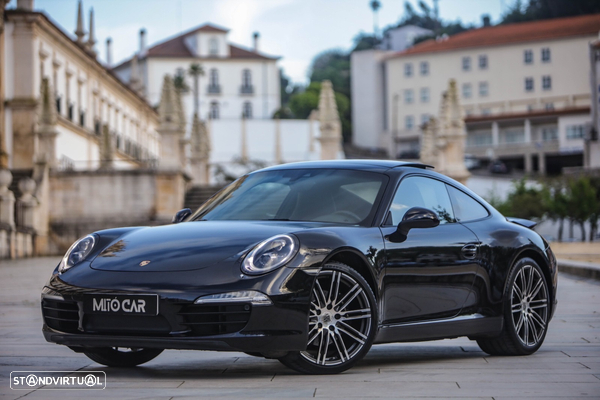 Porsche 911 (991) Carrera 4 Black Edition PDK