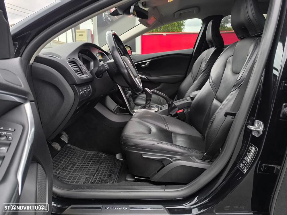 Volvo V40 D2 Momentum - 21