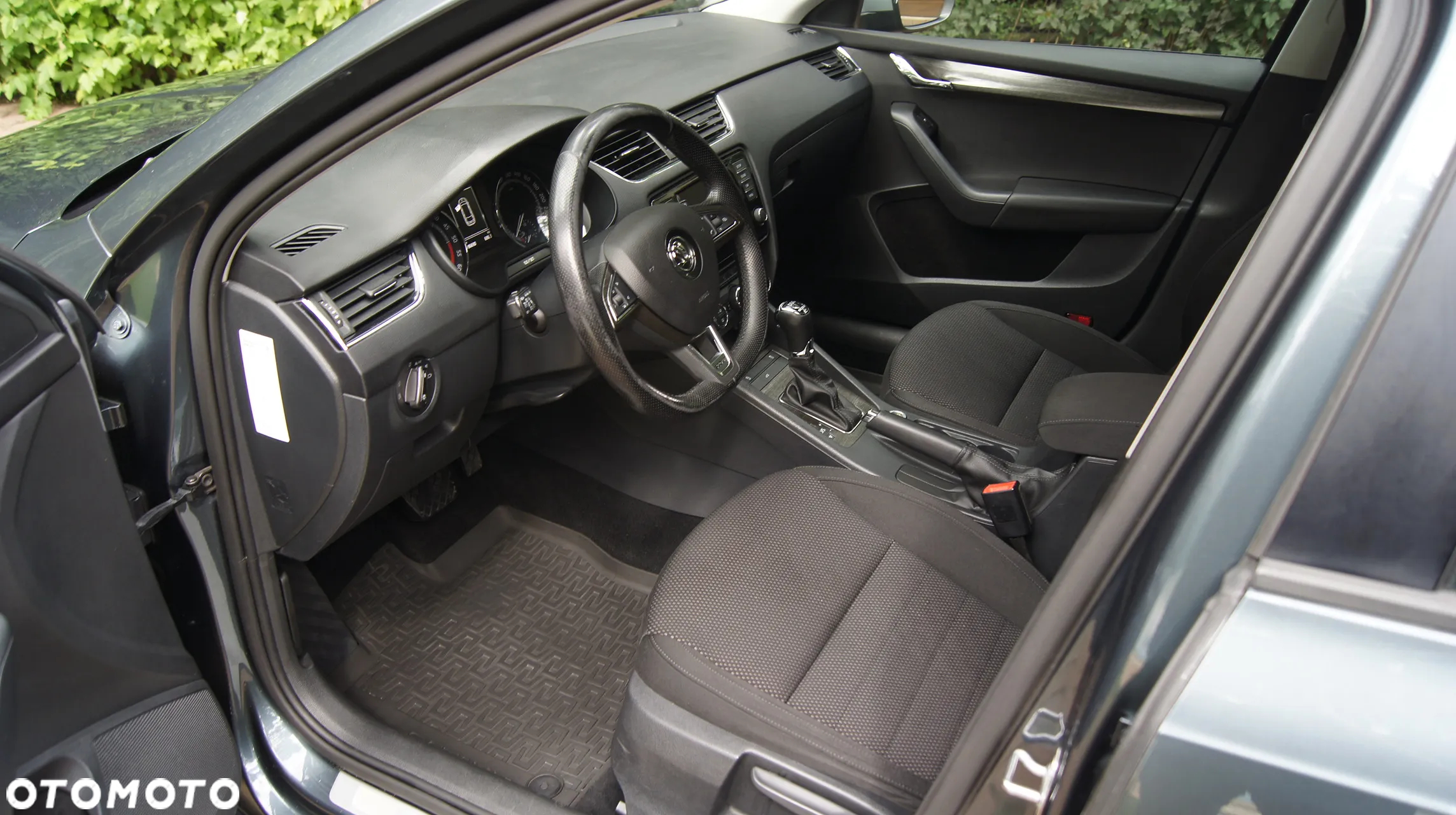 Skoda Octavia Combi 2.0 TDI 4x4 DSG Scout - 11