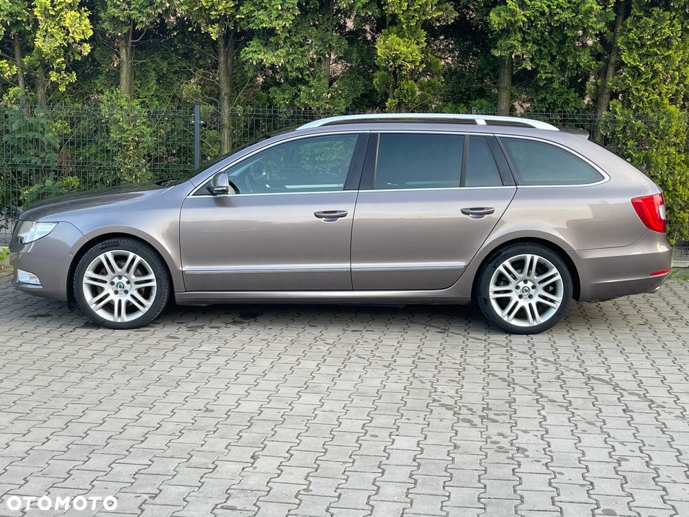 Skoda Superb 2.0 TSI DSG Exclusive - 7