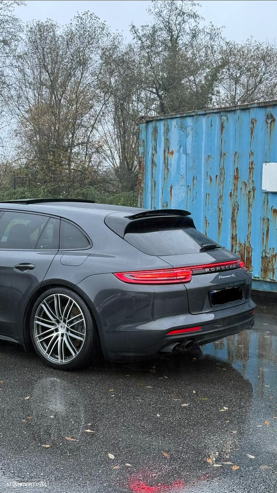 Porsche Panamera Sport Turismo 4 E-Hybrid - 4