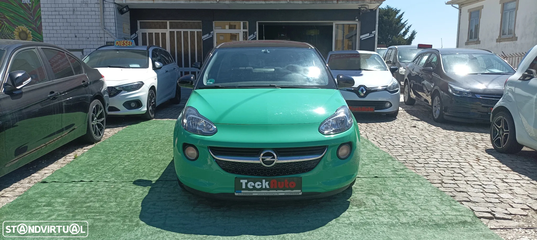 Opel Adam 1.2 Glam - 2