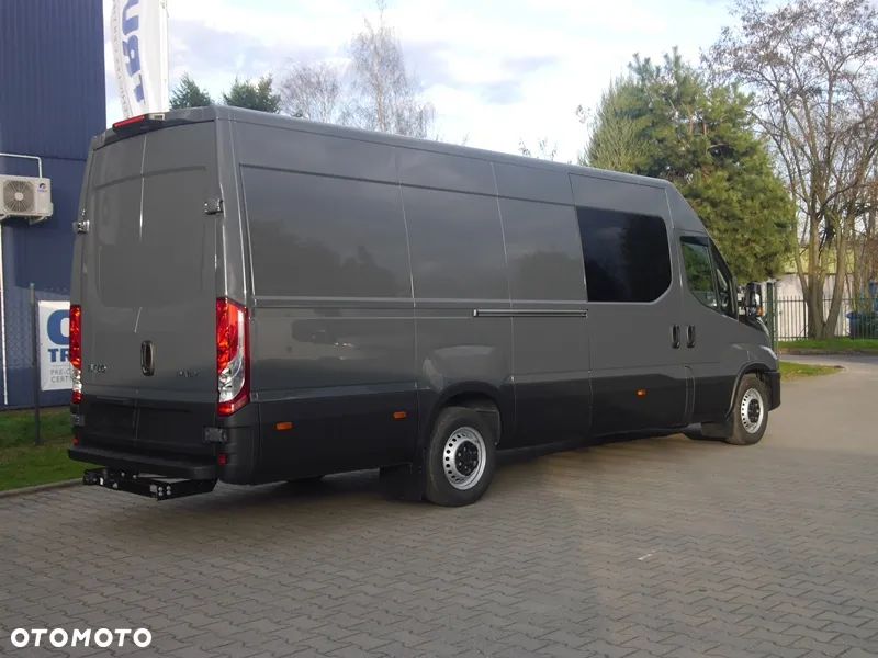 Iveco Daily 35S18HA8 3,0L L4H2 Connnect Himatic Brygadowy - 2