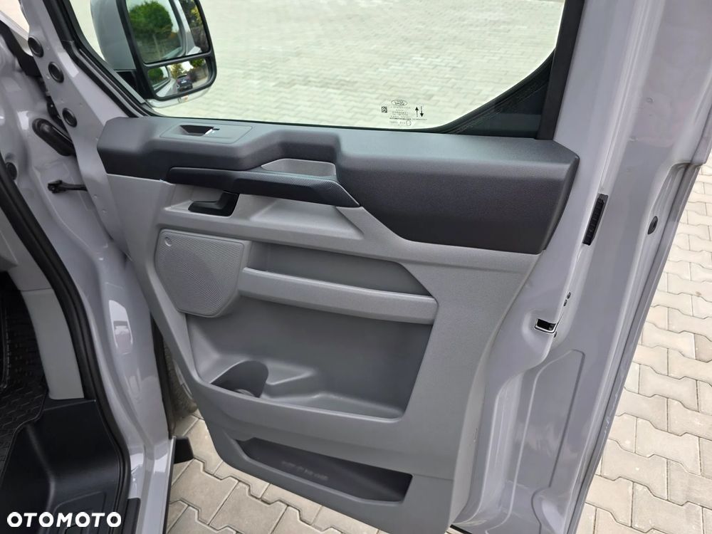 Ford Transit Custom 320 L1H1 AWD Trail (bryg.) - 17