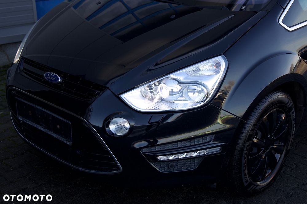 Ford S-Max 2.0 TDCi DPF Titanium X - 27