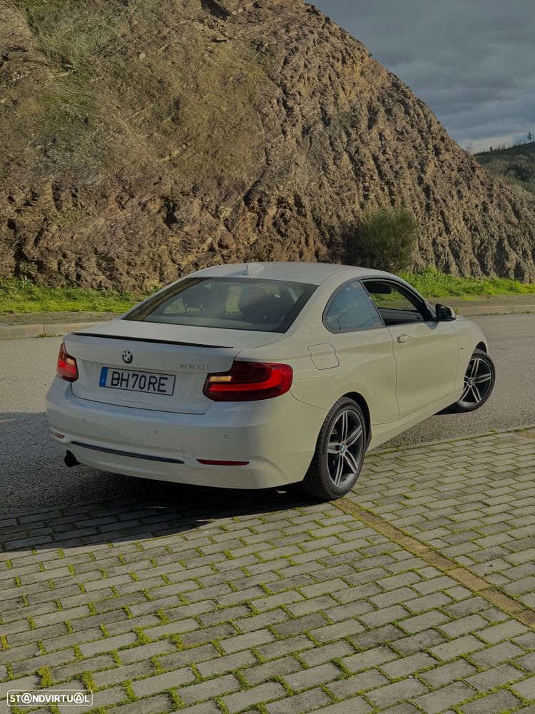 BMW 220 i Sport Line - 11