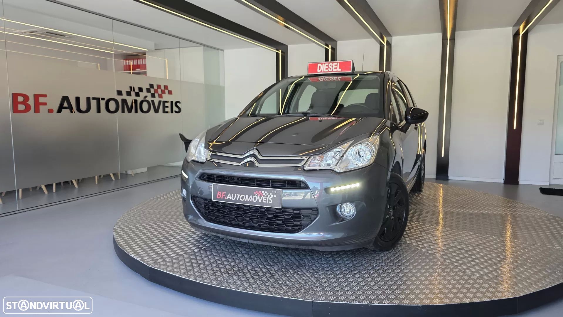 Citroën C3 1.6 BlueHDi Exclusive - 1