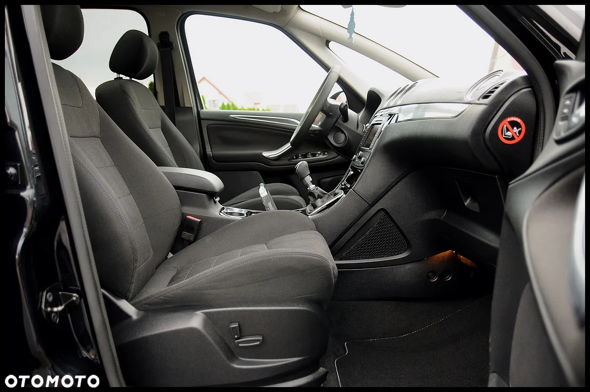 Ford S-Max 2.0 TDCi DPF Titanium X - 33
