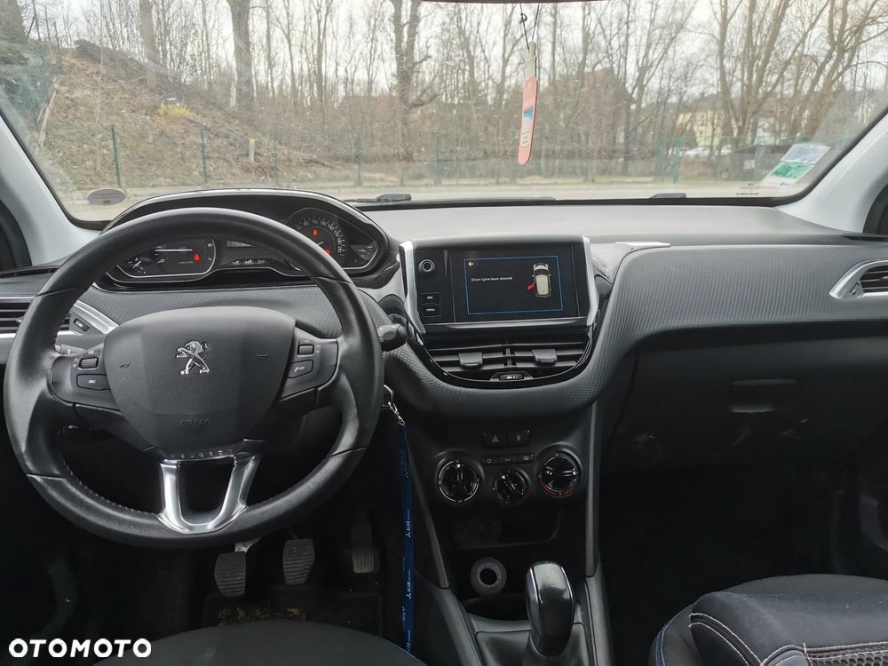 Peugeot 208 PureTech 82 Start & Stop Style - 2