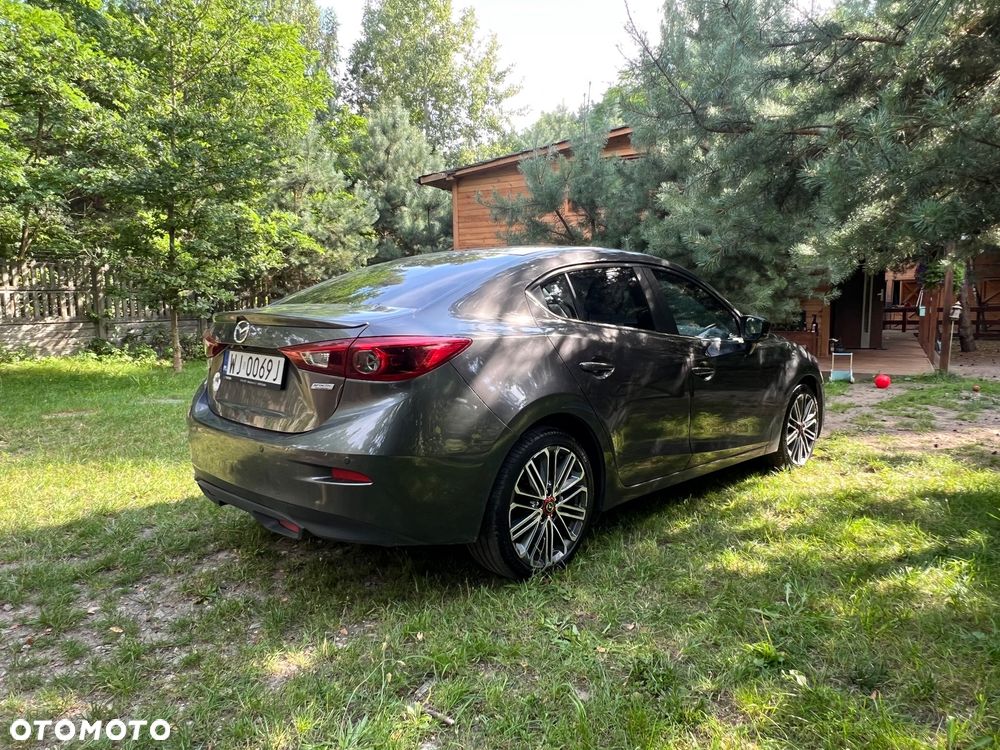 Mazda 3 - 4