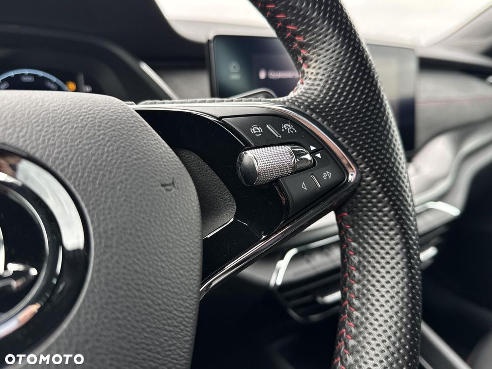 Skoda Octavia 2.0 TDI RS DSG - 21