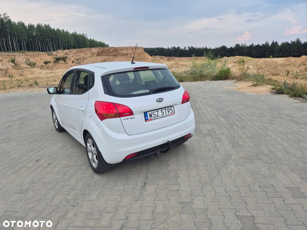 Kia Venga 1.4 L - 13