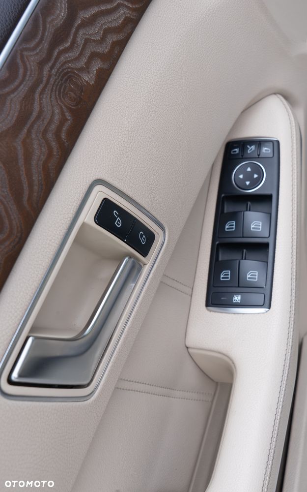 Mercedes-Benz Klasa E 250 CDI 4-Matic BlueEff Avantgarde - 14