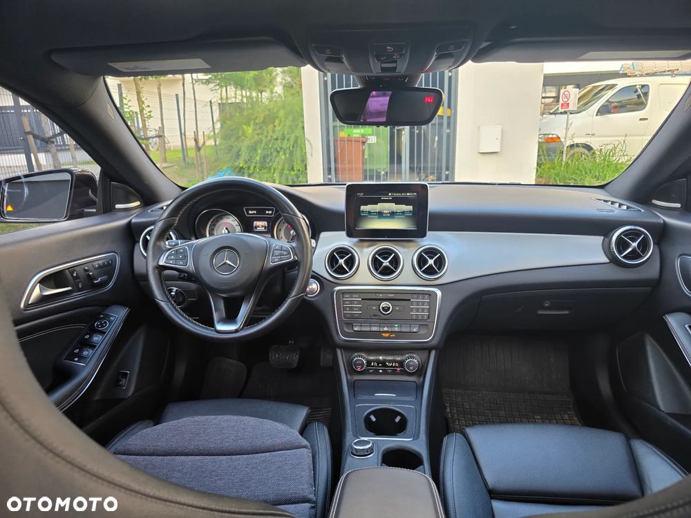 Mercedes-Benz CLA 250 7G-DCT AMG Line - 9