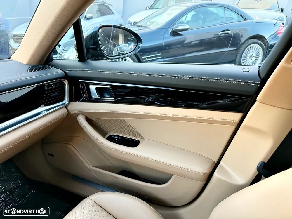 Porsche Panamera 4 E-Hybrid Platinum Edition - 20