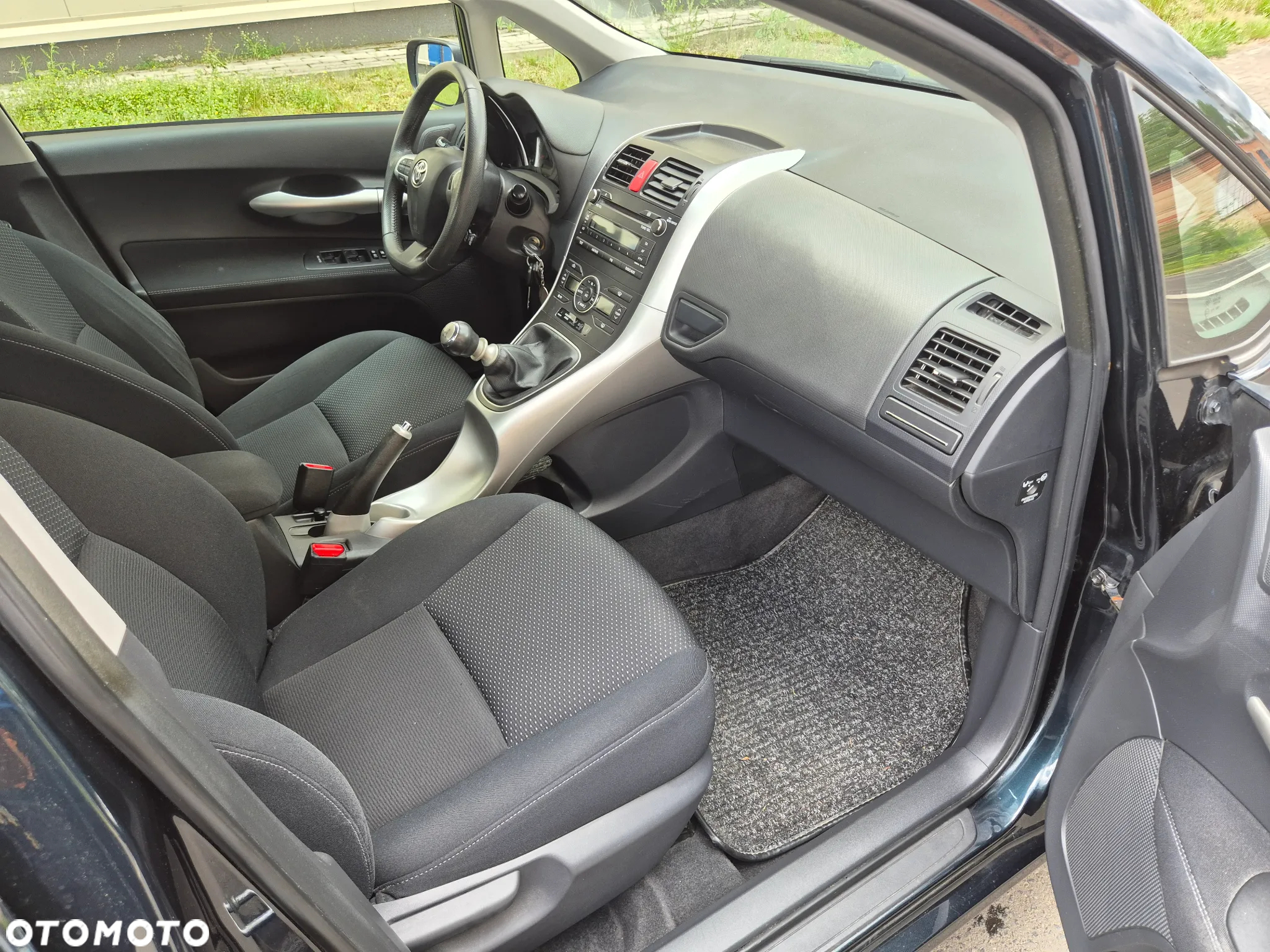 Toyota Auris 1.6 Executive - 33