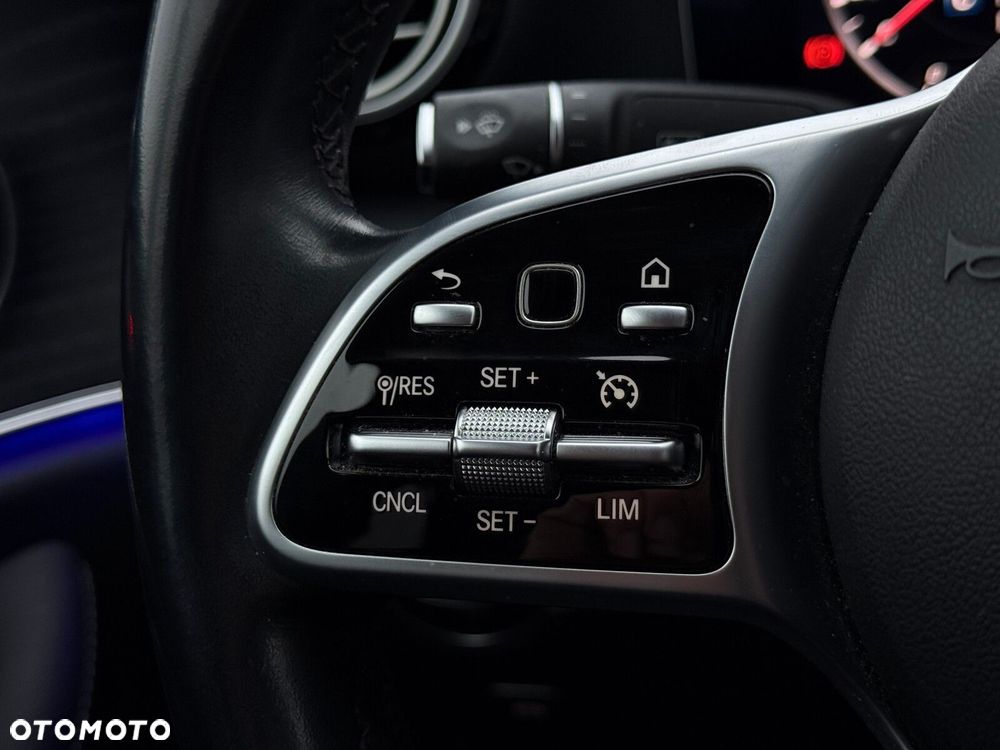 Mercedes-Benz Klasa E 220 d 4-Matic Business Edition - 15