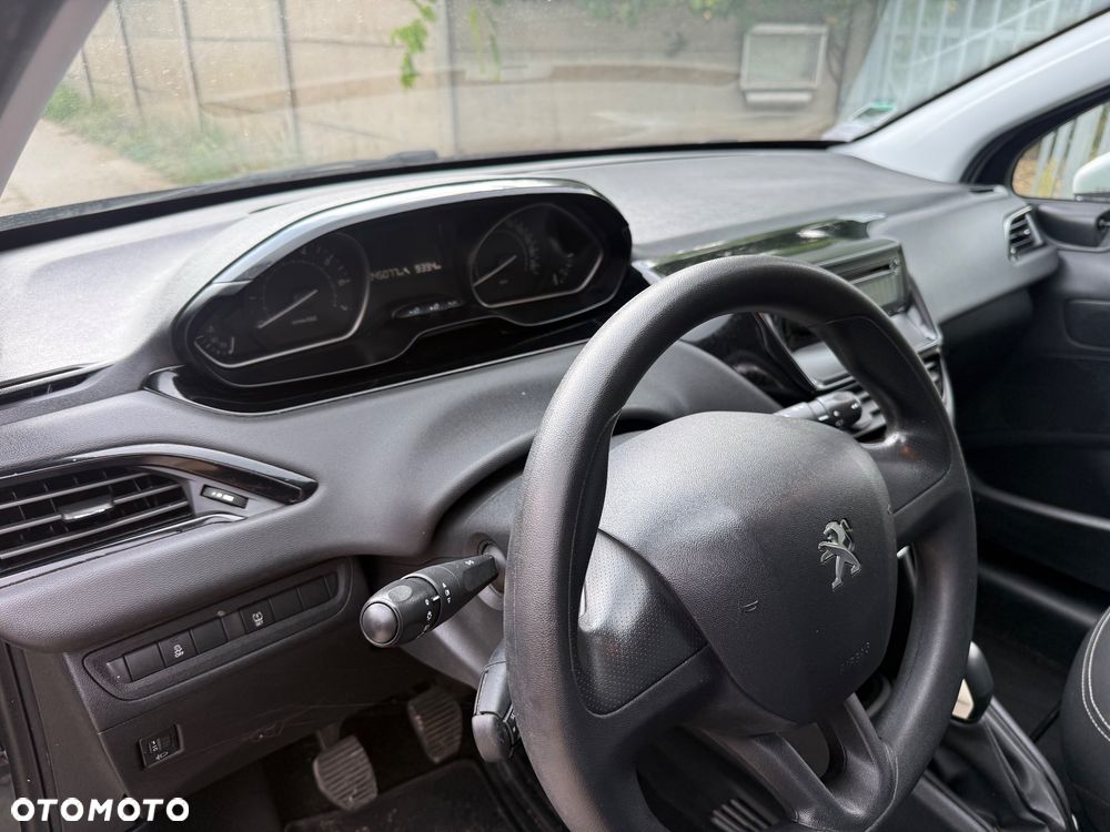 Peugeot 208 1.2 PureTech Active - 6