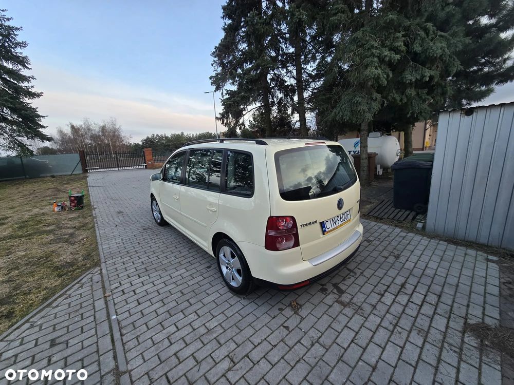 Volkswagen Touran 1.9 TDI DPF Blue Motion Highline - 5