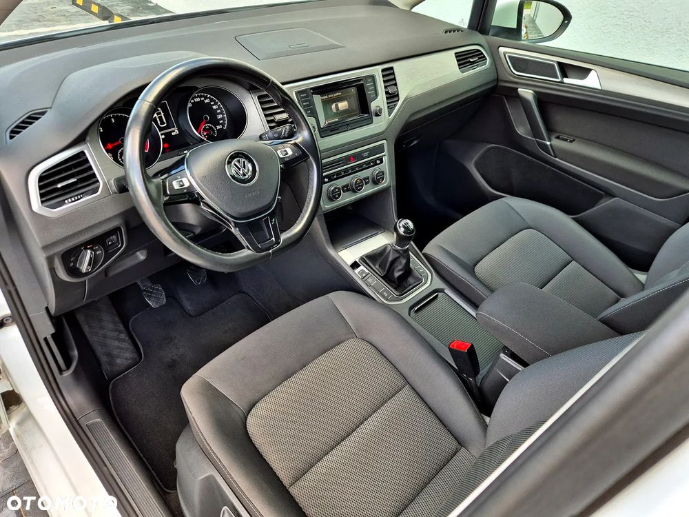 Volkswagen Golf 1.6 TDI BlueMotion Comfortline - 5