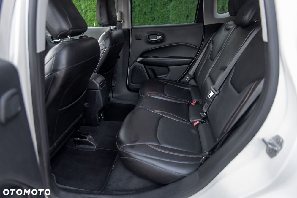 Jeep Compass 1.4 TMair Limited FWD S&S - 35